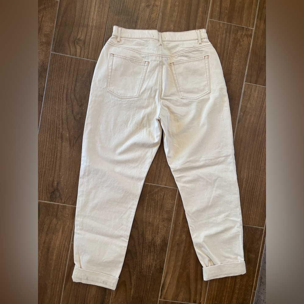 ASOS DESIGN High Waisted Mom Jeans Ecru White Tapered Leg 32/34 - Picture 3 of 9